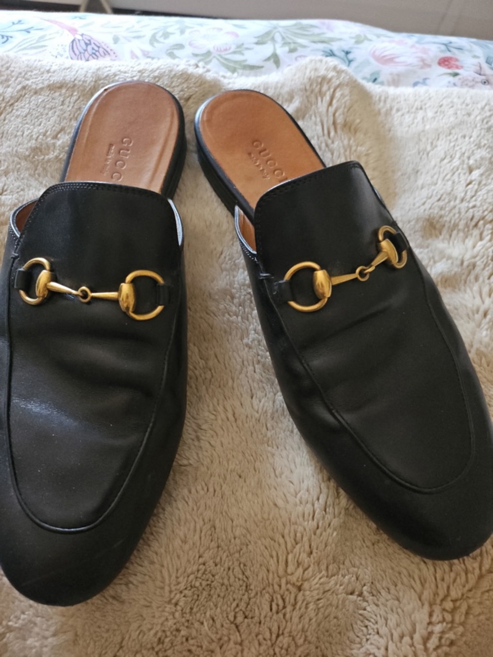 Gucci Black Leather Horsebit Slip-On Loafers with Gold Hardware